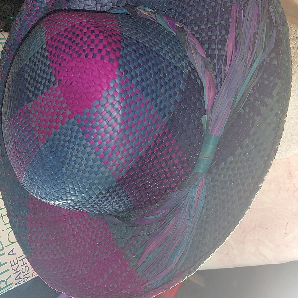 Hat - Picture 2 of 3